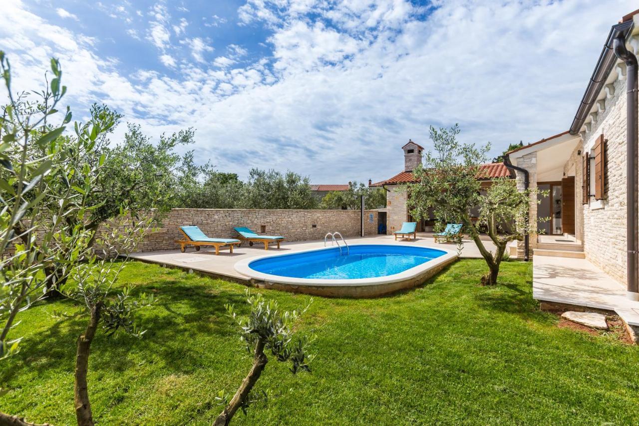 Villa Vignola Kavran Exterior photo